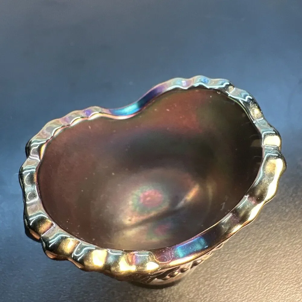 St. Clair Amethyst Carnival glass Toothpick Holder Nautilus seaweed eye cup mini